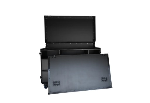 Flight Case - STREAMING