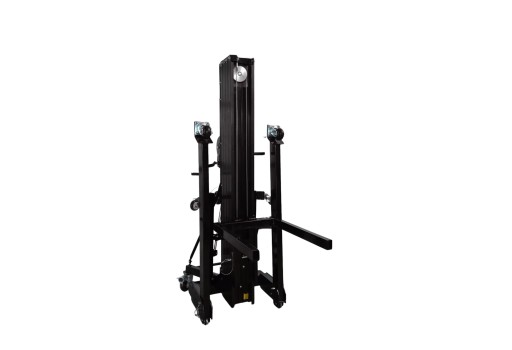 GENIE 650 - Elevador de carga para palco